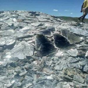  Pierre Industrielle - pierre roche introduction--1.  nous sommes sp&eacute;cialis&eacute;s dans l'extraction et l'exportation de mica de haute qualit&eacute;,  directement issu de nos carri&egrave;res &agrave; madagascar. --2.  notre mica est reconnu pour sa puret&eacute;,  sa durabilit&eacute; et son excellente performance dans divers