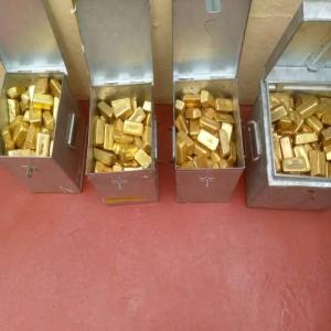  Bulk Gold Seller High-quality Gold Availabl - métaux  --we are bulk sellers of premium-quality gold nuggets and bars,  offering unmatched specifications to meet your needs-----specifications--commodity- gold (au) nuggets/metal (unrefined) / bars--purity- 97.8% or better--carat- 23+--quantity- 10, 000 kg available--our gold is ideal for investment,  resal