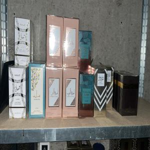  Parfums De Dubaï - autres nous importants des parfums de dubaï directement des usines. ayant le contacte direct,  nous avons des prix très avantageux,  --n'hésitez pas au besoin