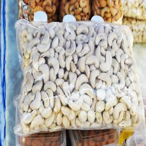  Noix De Cajou W240 Et W320 - fruits et légumes bonjour ,  nous sommes un société d'import export basée au togo en partenariat avec des producteurs locaux de l'anacarde,  et--nous disposons actuellement dans nos entrepôts plus de 50.000 tonnes de noix de cajou pour les calibres w240; w320 et w450--prets à etre expo