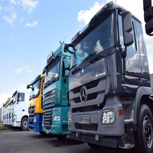  Convoyage De Véhicules Lourds - transport transit logistique nous effectuons pour vous,  les acheminements par route de vos véhicules partant pour l'afrique.--nous convoyons vos camions,  ou utilitaire en les roulant vers le port de anvers.--envoyez nous vos demandes ici meme on vous répondra.--