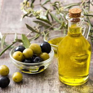  Huile De Soja Raffinée - huiles l huile de soja s adapte à presque toutes les applications de graisses ou d huiles dans l industrie alimentaire. sa grande stabilité le rend apte à la friture,  au rôtissage et au sauté. l'huile de soja fonctionne bien avec d'autres ingrédients,  notamment d'au