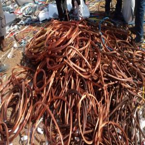  Cuivre - métaux nous disposons de 25.000 m.t de cuivre en rouleau de r&eacute;cup&eacute;ration par mois disponible en tanzanie au prix de 7.500$ la tonne prix cif selon votre destination contrat de 12.500 m.t ou 25.000 m.t x 12 mois . modalit&eacute; de paiement dlc ou sblc banque top 100 . cordialement 7500$ 