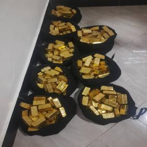  Gold Offer With Block Funds - metals gold offer with block funds----the seller,  with full authority and responsibility,  confirms its capacity and legal rights to sell gold. the seller guarantees to deliver the gold on a cost,  insurance,  and freight (cif) basis,  contingent upon the buyer issuing --an unconditional blocked funds from a t