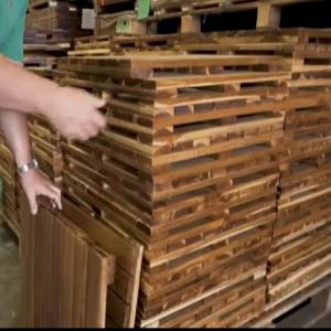  Dalles En Teck Qualité Premium 100% Bois - bois charbon fibre --dalles en teck - qualité premium - 100% bois naturel origine asie du sud est ----produit - dalles en teck - 100% bois naturel du sud-est--caractéristiques -----dimensions disponibles --- 30 x 30 x 2, 4 cm-- 60, 69 x 60, 69 cm   6, 35 mm entre chaque latte--matériau - 100% bois nat