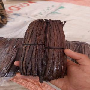  Vanille Gourmet De Madagascar (16/18cm). - café cacao thé vanille bourbon de madagascar 16-18 cm qualit&eacute; irr&eacute;prochable - ----  100 g   format pratique pour essais - 25 euros--  200 g   id&eacute;al pour les petites productions - 45 euros--  500 g   un excellent compromis pour une utilisation r&eacute;guli&egrave;re - 90 euros--  1 kg   pour l