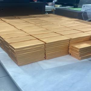  Chocolat Dubai De Luxe - produits sucrés vente en gros chocolat de luxe dubaï d&eacute;couvrez notre gamme exclusive de chocolat haut de gamme en provenance de dubaï disponible en plusieurs saveurs raffin&eacute;es  pistache (chocolat blanc lait noir) sp&eacute;culoos (chocolat au lait noir) mordjene (chocolat blanc
