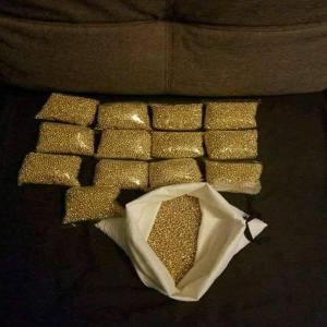  Gold Seller - métaux nous avons des fournisseurs d'or disponible en uganda,  au mali,  au burkina faso et au ghana. ----paiement en cif( collat&eacute;ral). ----