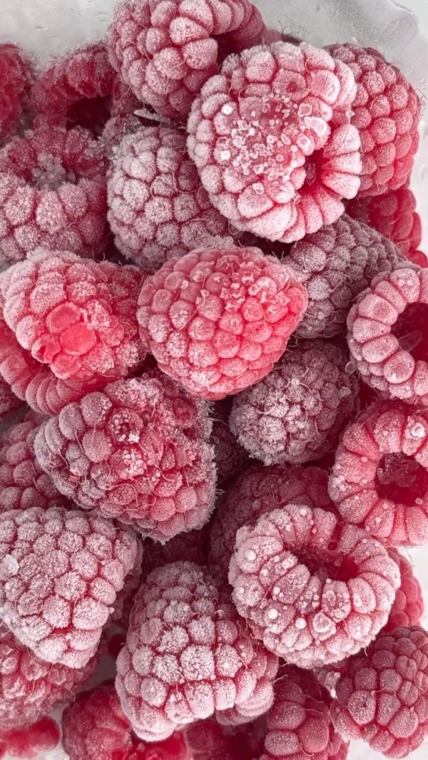  Framboises Surgelées Iqf Origine Ukraine Ue - fruits et légumes producteur europ&eacute;en propose framboises surgel&eacute;es iqf de qualit&eacute; industrielle adapt&eacute;es &agrave; la transformation patisserie confitures horeca et distribution. origine de la mati&egrave;re premi&egrave;re ukraine transformation surg&eacute;lation et stockage r&eacu