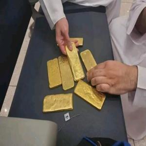  Gold,diamond,red Mercury - mine terrain concession we best sell our gold, red mercury and diamond --gold.22 ct plus, purity 95%--diamond.vvs1 and vvs2 --red mercury.20/20 density --please contact us for further information 
