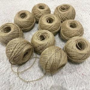  Ficelle En Jute Fait Main - matiere vegetale ficelle en jute fait main de madagascar rouleau de 250g par pieces prix. 1 5euro par pieces qualit&eacute; meilleure quantit&eacute; minimum accept&eacute;e 1000pieces mode de paiement virement bancaire avec une avance sur commande de 50% si commande en conteneur 20pieds le frais cfr de vot