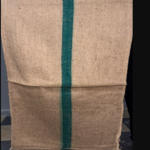 Disponible sacs en toile de jute - conditionnement nous proposons des sacs en toile de jute de bonne qualité. --plusieurs formats disponibles--possibilité de partenariats de longue durée--contactez-nous aujourd'hui 