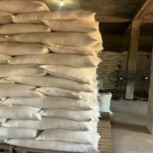  Grain De Poivre Noir 550g/l - épices aromates nous mettons en vente des  grains de poivres noir,  non moulu.  très haute qualité 550g/l--bien trié,  pas de brisure,  pret à exporter,  type d'emballage sac de  50kg--prix 38000ariary le kg ou 8.5euro le kg--poids disponible toamasina 49tonnes--veuillez nous contacter direc