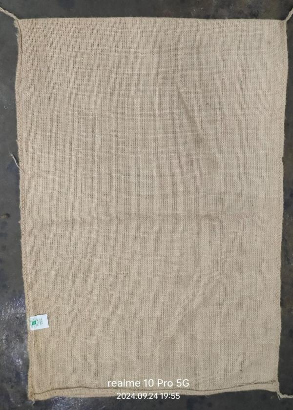  Sac En Fibre( Alimentaire) - autres nous vous proposons des sacs en fibre de qualit&eacute; alimentaire (caf&eacute; cacao acajou arachide etc) de 112×72 cm de dimension et 650 gramme humidit&eacute; + ou 5% donc 42 000 sacs part conteneur. nous livrons en 60 jours sur toutes destinations d&eacute;s la confirmation de la comman