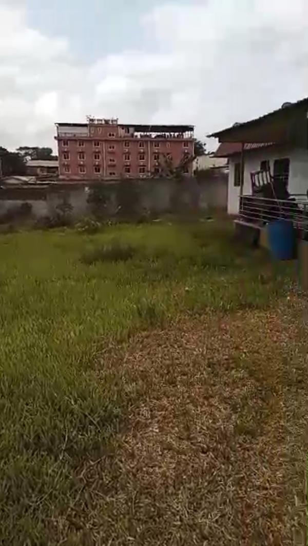  Abidjan Cocody Terrain De 1400m2 En Vente - mine terrain concession à vendre un terrain de 1400m2 idéal pour bâtir un immeuble haut standing premium ou un complexe hôtelier siège d'une société ou d'autres projets à votre guise titre de propriété acd prix de vente 975000/m2 négociable int&eacu