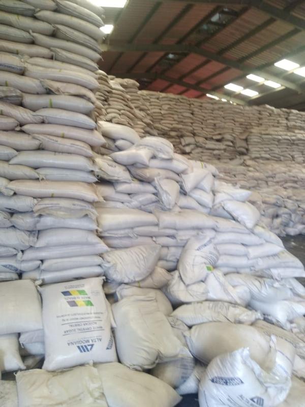  Vente De Sucre Sous Douane Dakar - produits sucrés je mes en disposition un stock de 8000 tonnes de sucre ic45 &agrave; l'entrep&ocirc;t &agrave; dakar on pourra vendre &agrave; partir de 1000 tonnes prix 370000cfa la tonne . venir au bureau ave votre preuve de fonds voir les document et le stock et conclure le jour meme. 