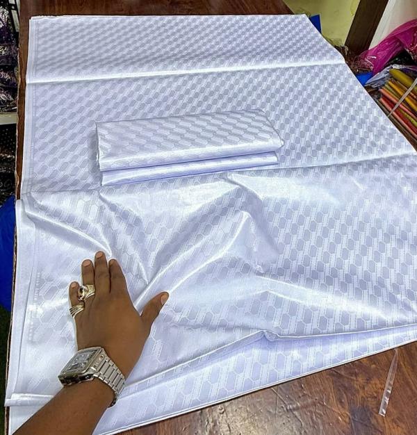  Vente De Bazin Riche Tissus - autres salut disponible au a bamako pour la vente de tissu et bazin je vends en gros comme d&eacute;taiil &agrave; bon prix livraison gratuite 
