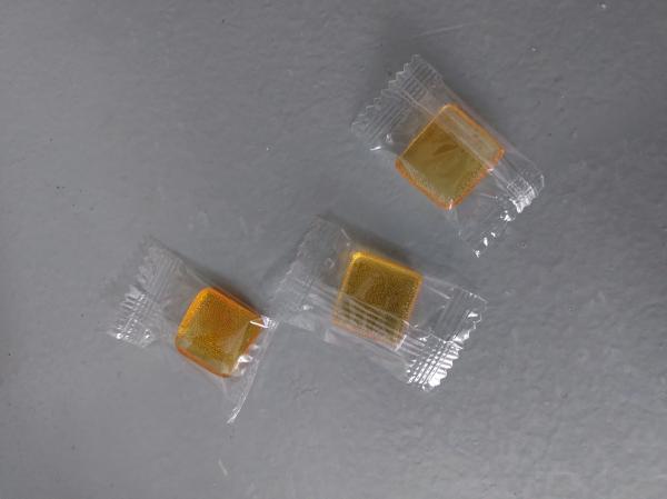  Bonbons Artisanaux Au Miel Niaouli Nc - produits sucrés bonjour, --je suis artisan confiseur en nouvelle-calédonie. je fabrique des bonbons artisanaux durs à base de miel local pur et de niaouli,  plante médicinale du pacifique.--je propose actuellement 4 références conditionnées en sachets flowpack ---– bonbons au