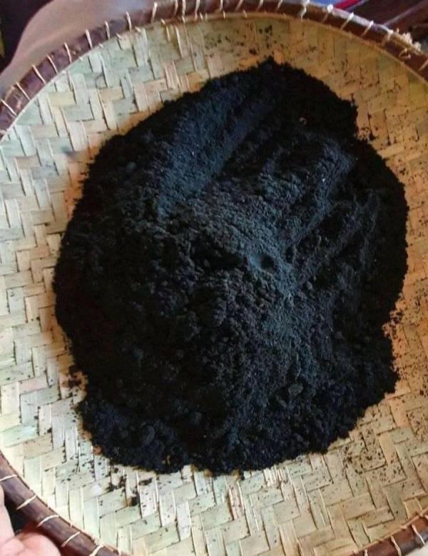  Exaushed Vanilla Seeds From Madagascar - aromatic spices we are company specialized in trade exporting vanilla seeds from madagascar at the most reasonable price fast delivery. we are availlable on whatsapp and call for more information. 