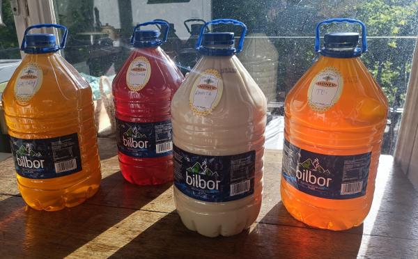  Fournisseur Miel En-gros, Petite Quantité. - produits sucrés j'ai environ 300 kg de miel en seaux de 25 kg. sur demande,  il peut-etre conditionner en pots et étiquetter. plusieurs variétés sont disponibles,  acacia,  tilleul,  polyflore,  tournesol,  colza,  rosier sauvage.