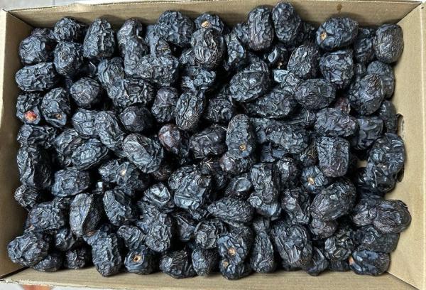  Dattes Al Ajwa - fruits secs et graines grillées notre produit et special d'une tres bon qualite je parle ici de dattes al ajwa from saoudi arabi produit enuque 
