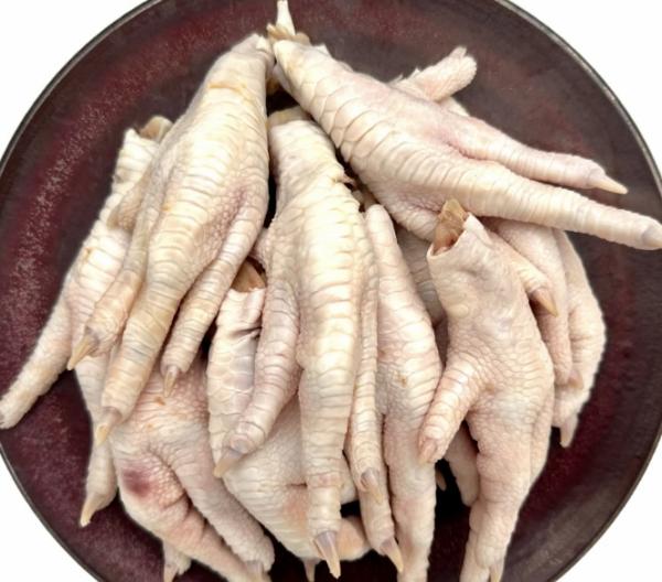 Chicken Paw Feet Mdw.... - viandes et oeufs client espaceagro premium  ----chicken paws feet mjw .....----bonjour,  nous vous proposons ---de 20/50 containers par mois--direct br&eacute;sil ( via traiding) ou autres ..----actuellement (aout2025) prix pour une exp&eacute;dition sur wietnam chicken paws 1600 cif pour 20 containers par mois--pour