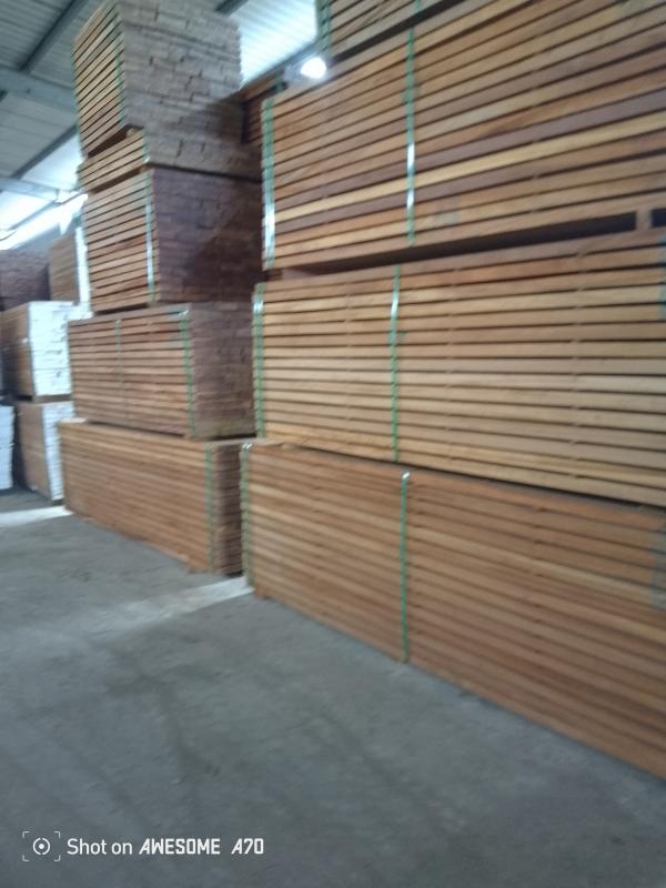  Vente De Bois Debité - bois charbon fibre  je suis au congo je souhaiterais a travers cet annonce je puisse avoir des clients qui puisse acheter mes stock de bois exotique a savoir iroko padouk sipo kossipo tali okan limba okoum&eacute;..