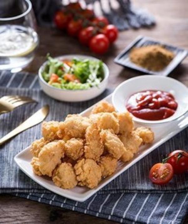  Popcorn De Poulet Salé Et Croustillant - viandes et oeufs popcorn de poulet sans hormone poulets &eacute;lev&eacute;s avec une alimentation &agrave; base de c&eacute;r&eacute;ales surg&eacute;lation rapide 35&deg; certification iso 9000 brc haccp ifs certification icq pour l'exportation 6 grammes pi&egrave;ce paquet de 200 g ou 400 g 