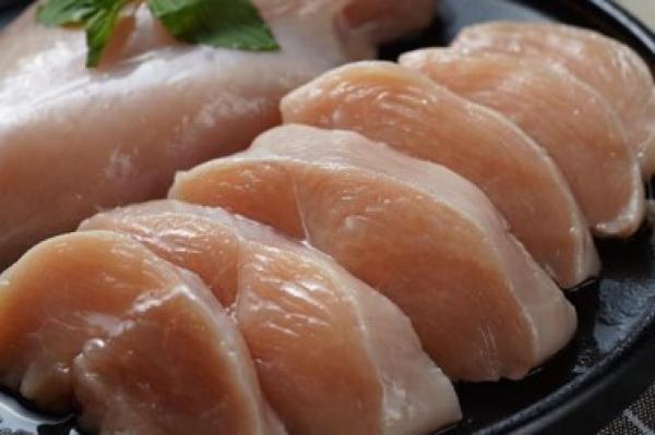  Poitrines De Poulet - viandes et oeufs poulets &eacute;lev&eacute;s avec une alimentation &agrave; base de c&eacute;r&eacute;ales surg&eacute;lation rapide 35&deg; certification iso 9000 brc haccp ifs certification icq pour l'exportation points forts sans hormones &eacute;lev&eacute; avec une alimentation &agrave; base 