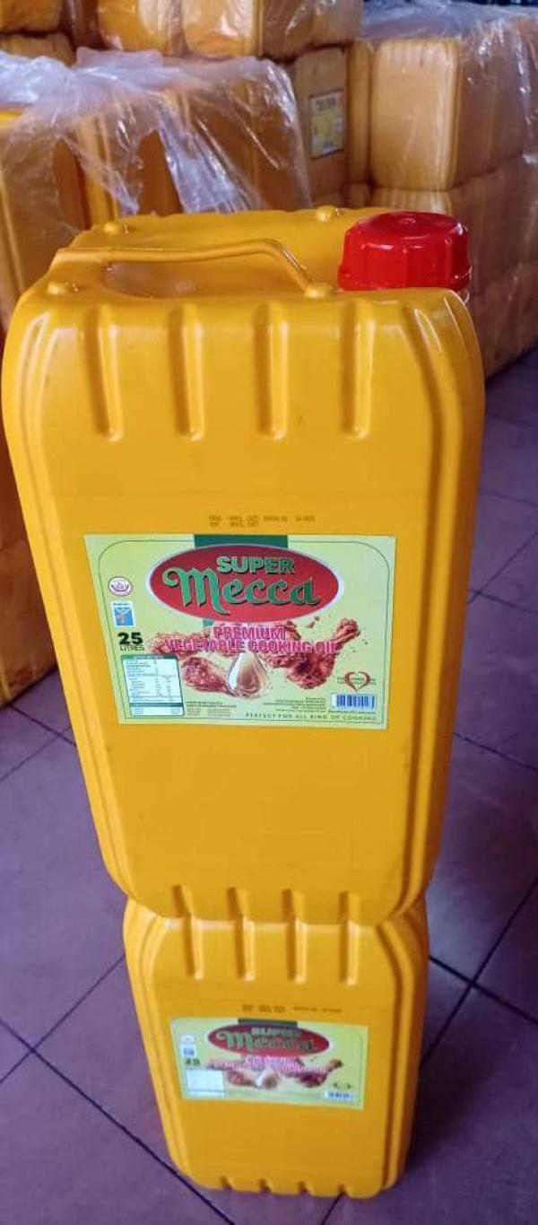  Huile Végétale Lomé Vendre - huiles nous disposons actuellement de 10 conteneur  de cet huile  v&eacute;g&eacute;tale en ht au port de lome togo . le prix  est de 17500 fcfa. n'h&eacute;sitez pas &agrave; nous contacter. merci 