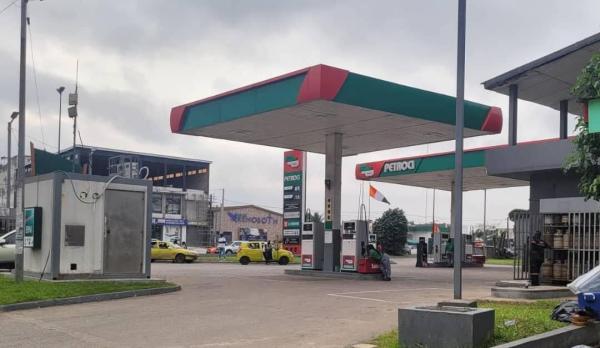  Vente D'une Station Service En Côte D'ivoire - mine terrain concession vente de station d'essence &agrave; cocody boulevard latrille*. *superbe station d'essence op&eacute;rationnelle tr&egrave;s propre neuve b&acirc;ti sur environ 1000 m2 avec cpf dot&eacute; de 7 pompes 1 boutique 1 vidange 1 lavage auto en vente sise &agrave; cocody sur le latrille pla