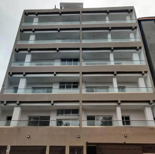  Un Immeuble Vendre Abidjan 2plateaux - Investissement capitaux immeuble en vente situ&eacute; a cocody 2 plateau vallon entre le conseil d'&eacute;tat et la banque ecobank du vallon jamais habit&eacute; tout neuf immeuble r+5 avec ascenseur b&acirc;ti sur 400m² revenu mensuel actuel 8.millions par mois *prix * n&eacute;gociable commodities 10