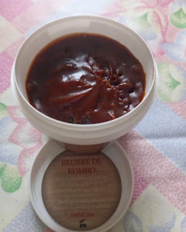  Beurre De Kombo - matiere vegetale beurre v&eacute;g&eacute;tal de kombo naturel,  brut,  non raffin&eacute;. en gros et demi-gros (&agrave; partir de 5 kg). - disponible &agrave; paris.