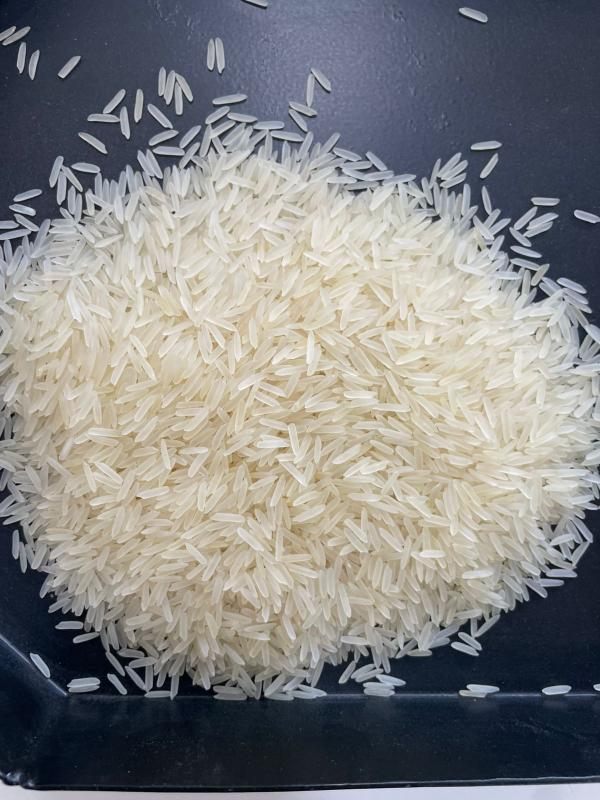  Riz ,ble Huile De Tournesol ,fer ,pomme - autres bonsoir chez vous nous sommes une entreprise base en turquie dans les produit manu facture et agros aliment et aussi le fer a beton,  petrol ect .. nous vendons par tonnes le ble , le riz de tres bonne qualite et la pomme ,  pour plus d'info vous pouvez nous contacte ou avoir nos coordonnées aup