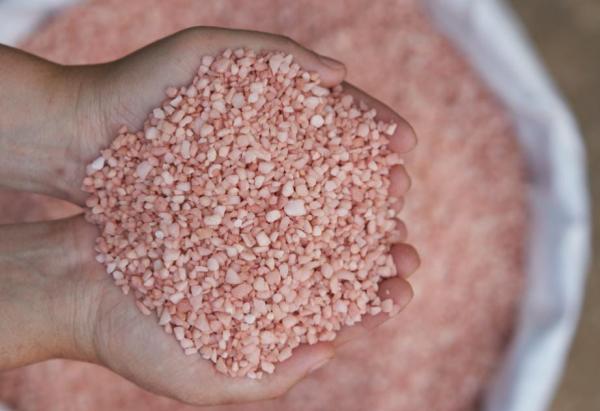  Engrais Kcl60 Rouge Standard) - chimie additif engrais stock disponible &agrave; abidjan engrais kcl60 % rouge standard id&eacute;al pour la croissance de vos plantations.--disponible - 5000 tonnes --prix - 300 000 fcfa/ tonne--emballage - sacs de 50 kgs