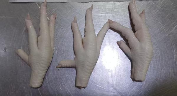  Recherche D'un Fournisseur Pattes De Poulet - viandes et oeufs  &agrave; tous je suis actuellement &agrave; la recherche avec des partenaires chinois de pattes de poulet destin&eacute;es au march&eacute; chinois. nous sommes ouverts &agrave; toute quantit&eacute; disponible et prets &agrave; organiser le transport par avion. voici les sp&eacute;