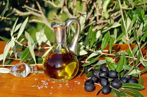  Export Huile D'olive Marocaine Extra Vierge - huiles nous sommes un producteur exportateur marocain &eacute;tabli sp&eacute;cialis&eacute; dans la production d'huile d'olive extra vierge de haute qualit&eacute;. fort de notre r&eacute;colte exceptionnelle nous proposons une offre export exclusive pour le march&eacute; camerounais. points forts