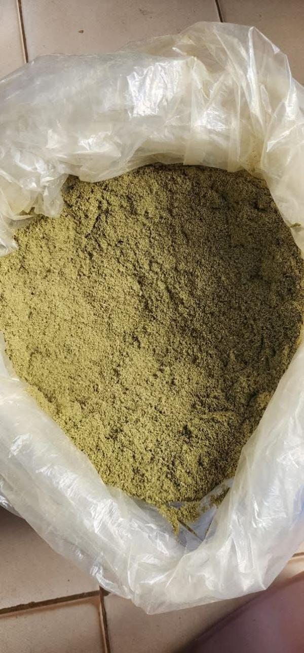  Poudre De Qasil - hygiene entretien la poudre de qasil est un soin ancestral africain 100% naturel,  issu des feuilles de l arbre gob,  utilis&eacute; depuis des mill&eacute;naires par les femmes pour sublimer la peau et les cheveux.----combat efficacement l acn&eacute;,  les taches brunes et les imperfections--purifie en profondeur et r