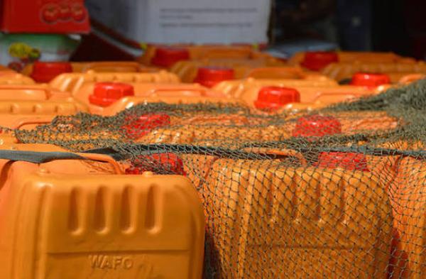  Vente D'huile De Palme Rouge 00228(togo) - huiles je produis r&eacute;guli&egrave;rement 15 &agrave; 20 tonnes d huile rouge par mois disponible en quantit&eacute; constante et de qualit&eacute;. produit local bien conserv&eacute; et pret &agrave; la livraison. je recherche des partenaires ou acheteurs int&eacute;ress&eacute;s par un approvis