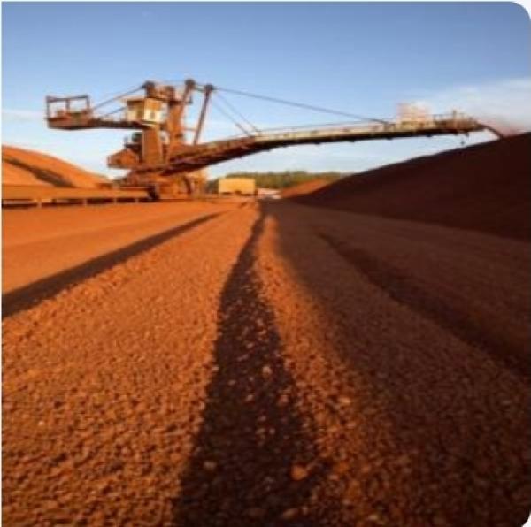  Bauxite De Guinée - mine terrain concession  'annonce s&eacute;rieuse pas s&eacute;rieux s'abstenir !!!!! nous vendons de la bauxite; nous disposons des permis d'exploitation en partenariat caract&eacute;ristiques ‎ ai2o3 45% 48% ‎ sio2 < &agrave; 3% ‎ granulom&eacute;trie 0 200mm ‎ humidit&eacute; 9% max. 
