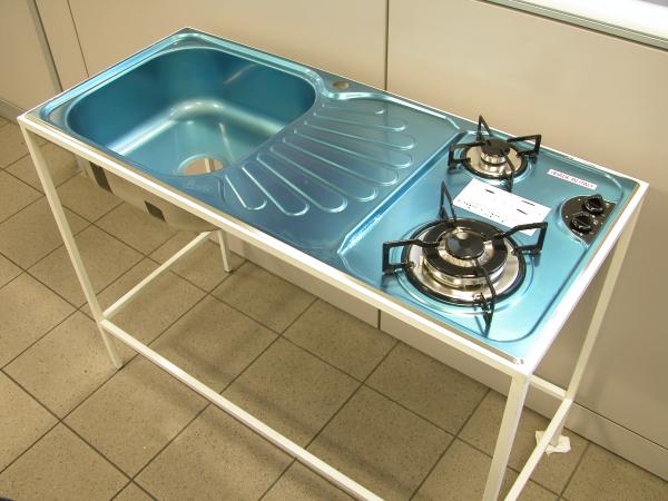  Moules Pour La Fabrication D'éviers En Inox - métaux affaire. moules pour la fabrication d'éviers en acier inoxydable. 12 moules pour la fabrication d'éviers de cuisine avec égouttoir,  sans brûleur,  avec un ou deux brûleurs. matériaux comme neufs.