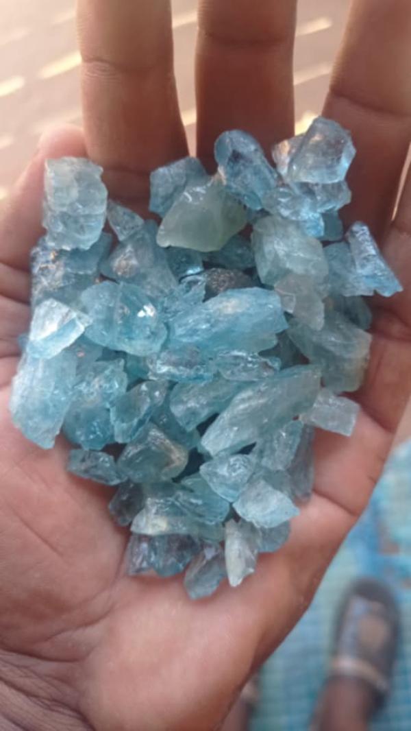  Pierres De Madagascar - pierre roche  &agrave; tous nous esp&eacute;rons chercher sur ce site des clients int&eacute;ress&eacute;s par des pierres de madagascar . nous avons des pierres industrielles semi pr&eacute;cieuses et parfois des pr&eacute;cieuses . merci de nous contacter 