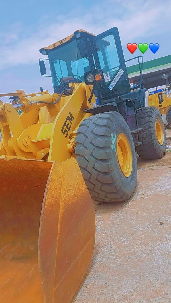 Location Engin De Manutention - matériels machines  location de chargeur disponible au s&eacute;n&eacute;gal besoin d’un chargeur pour vos chantiers ? md cargo & levage met &agrave; votre disposition des chargeurs puissants et bien entretenus pour tous types de travaux (terrassement carri&egrave;re construction ). intervention rapide parto