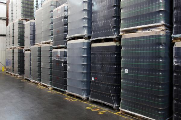  Lot De Bouteilles De Vins Vides Neuves - vins  dans le cadre de nos activit&eacute;s nous disposons de mani&egrave;re ponctuelle un grand lot de bouteilles de vins vides neuves bordelaises blanc alsace rose preuve de stock disponible. moq un camion complet 26 palettes. prix d&eacute;stockage ! personnes s&eacute;rieu
