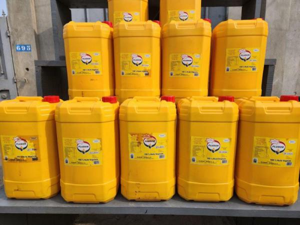  Vente D'huile Végétale - huiles  nous avons a notre disposition plusieurs tonne d'huile v&eacute;g&eacute;tale &agrave; cotonou b&eacute;nin a vendre sur le prix de 26700 fcfa le bidon