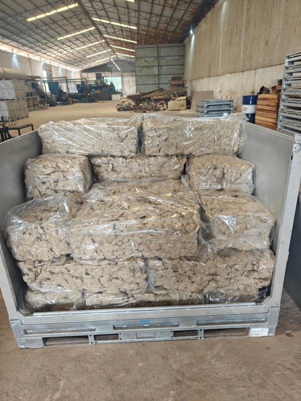  Achat Très Urgent - autres j'ach&egrave;te du tsr10 hors norme des crepes de caoutchouc et des d&eacute;chets de caoutchouc partout en c&ocirc;te d’ivoire. 
