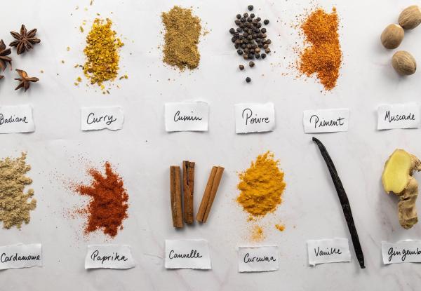  Épices Du Monde - fruits secs et graines grillées vos &eacute;pices 100% bio sont disponibles maca roux et maca blanc romarin cumin caprica curry poudre de cucuma poudre clou girofle clou girofle coriandre s&eacute;same local et importe anis &eacute;toil&eacute; origan herbes de provence ail en poudre kankankan poudre