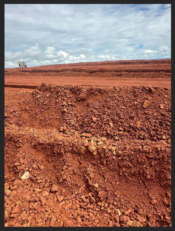  Bauxite Direct Seller Guinee - mine terrain concession je peux vous proposer 10 bateaux par mois de 25000 mt de bauxite . provenance direct autorit&eacute;s guin&eacute;e prix 60 $ usd / mt fob . procedure icpo + cis ( company profil ) + mandat de buyer mandate + fiche technique + rwa (certifi&eacute; de banque ) + photocopie du passeport . icpo au nom 
