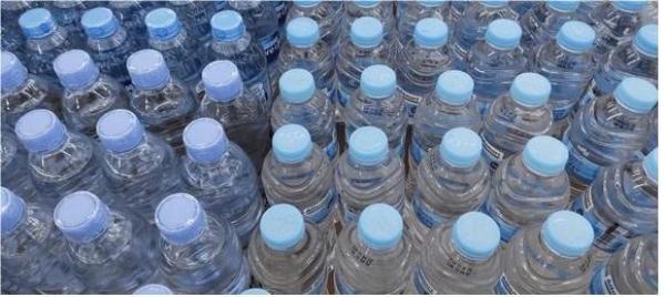  Eaux Embouteillées - Industrie exploitation le secteur alg&eacute;rien de l’eau embouteill&eacute;e conna&icirc;t une croissance soutenue. on y d&eacute;nombre plus de 60 unit&eacute;s de production actuellement op&eacute;rationnelles auxquelles s’ajoutent plus d’une dizaine de projets en cours de r&eacute;alisation. l’ensemble du parc ind
