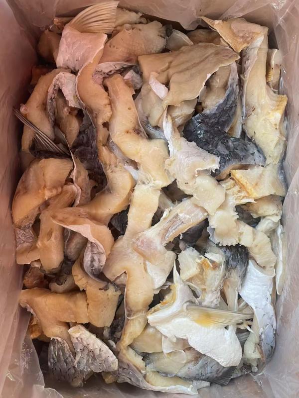  Poissons Sales Ou Secs - poissons sp&eacute;cialise dans la commercialisation et l'exportation de poissons tels que tilapia,  maquereau,  thon,  chinchard et mulet. nous proposons du poisson congel&eacute;, poisson sale, poisson seche ou en bo&icirc;te de conserve.nous assurons des arrivages r&eacute;guliers dans les ports africains via 